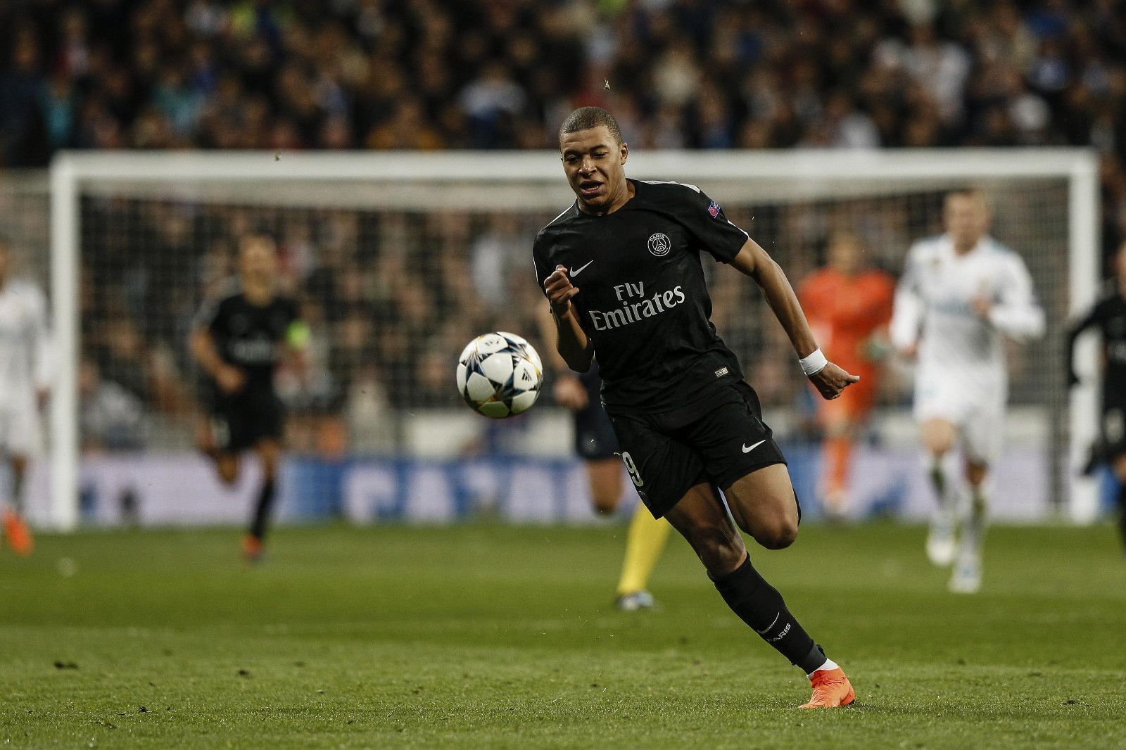 正在逐渐找到自己的位置，快船锋线新援的作用也是越来越明显了？（快船锋线新援逐步确立位置，作用愈发凸显）