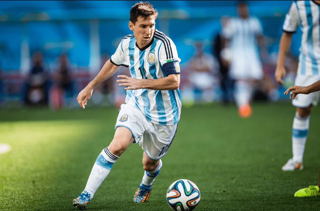 英超战报：亚当斯中圈吊门，勒菲传射，桑德兰3-2伯恩茅斯