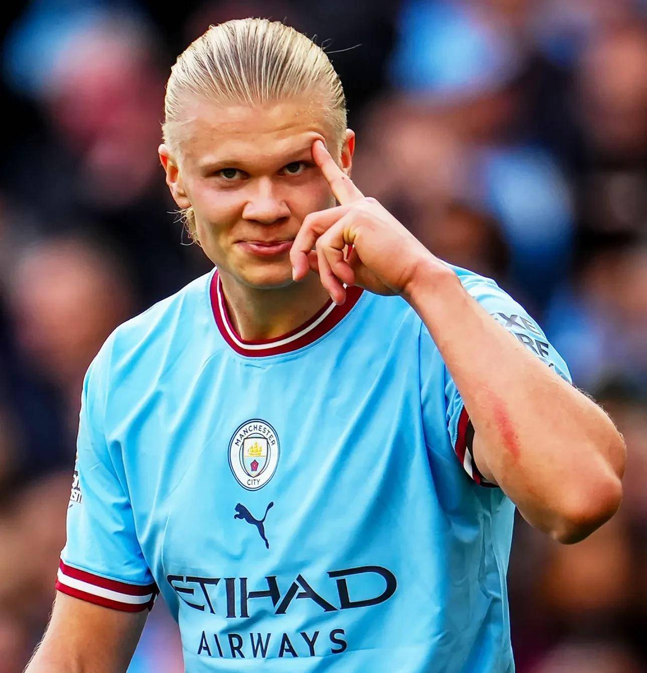 意杯半场：吉姆斯蒂建功，菲尼染红，亚特兰大暂1-0热那亚（意大利杯半场战报：吉姆斯蒂破门，菲尼染红，亚特兰大暂1-0领先热那亚）