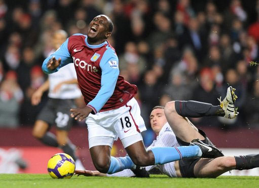 重回热刺主场并为个人壁画签名！孙兴慜：我感到无比荣幸